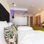 Stadthotel 3*