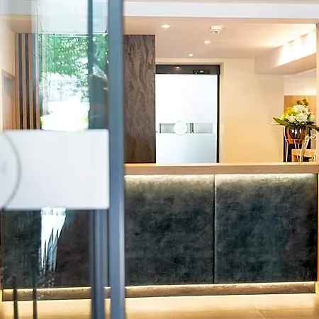 Stadthotel Hotel 3*